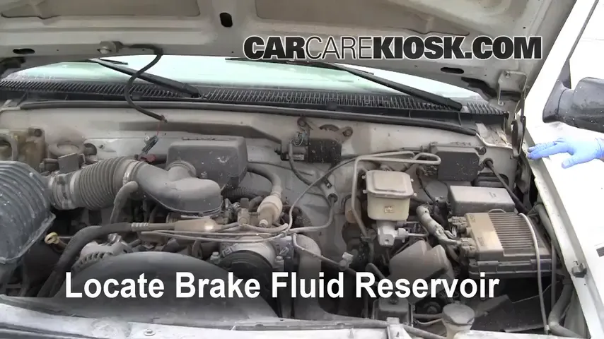 2000 GMC C3500 Sierra SL 7.4L V8 Extended Cab Pickup (2 Door) Brake Fluid Add Fluid